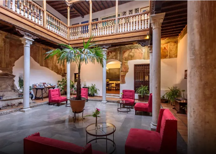 Palacio De Santa Ines