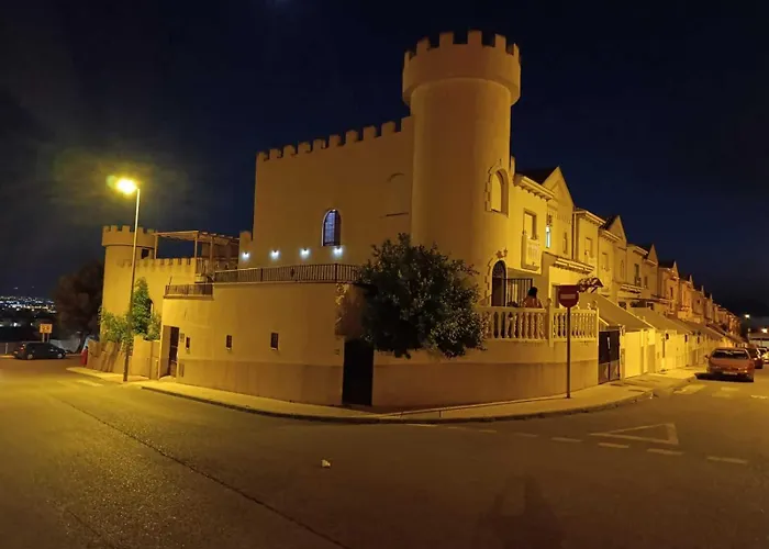 Casa Andaluza Con Terraza Cerca De Granada